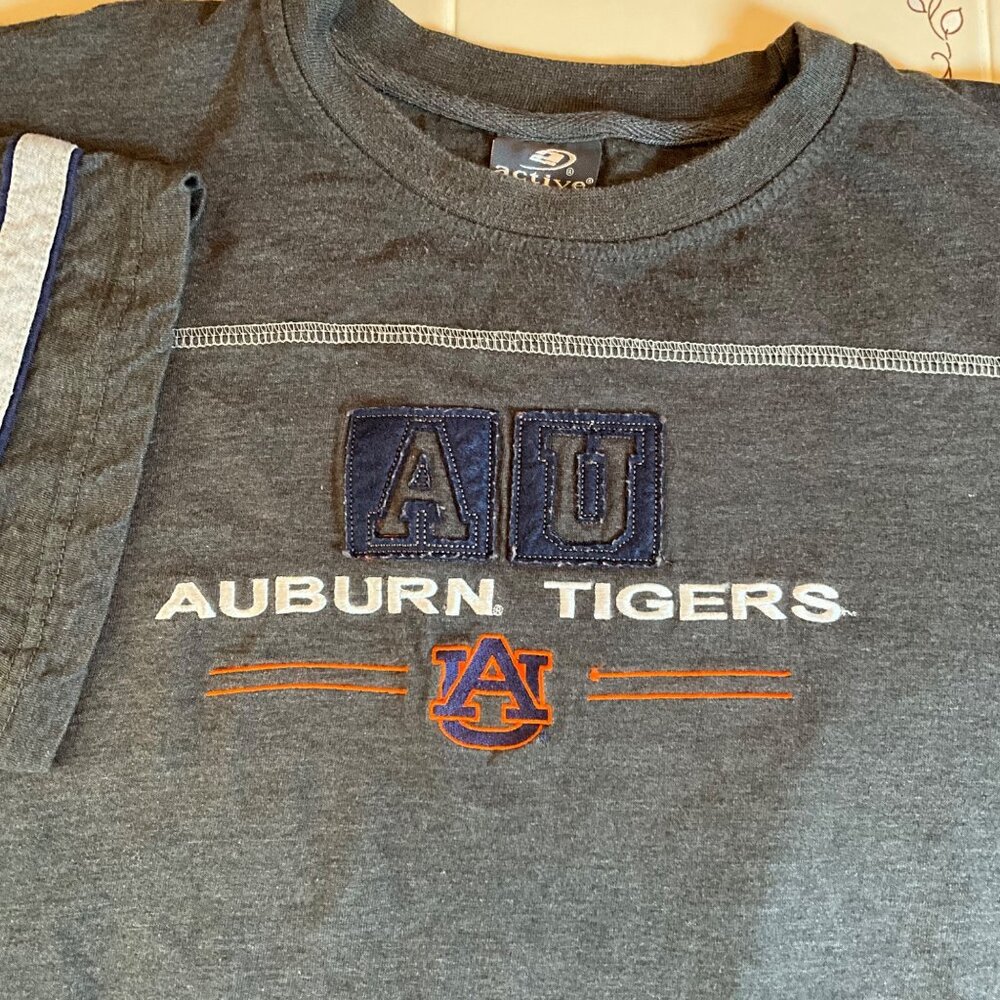 Active Auburn University Gray Pullover Shirt XL Embroidered Team‎ Name and Logo